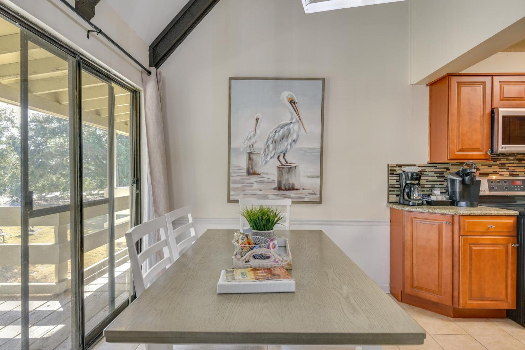 Bright Miramar Beach Condo - Walk To Beach! 德斯廷 外观 照片